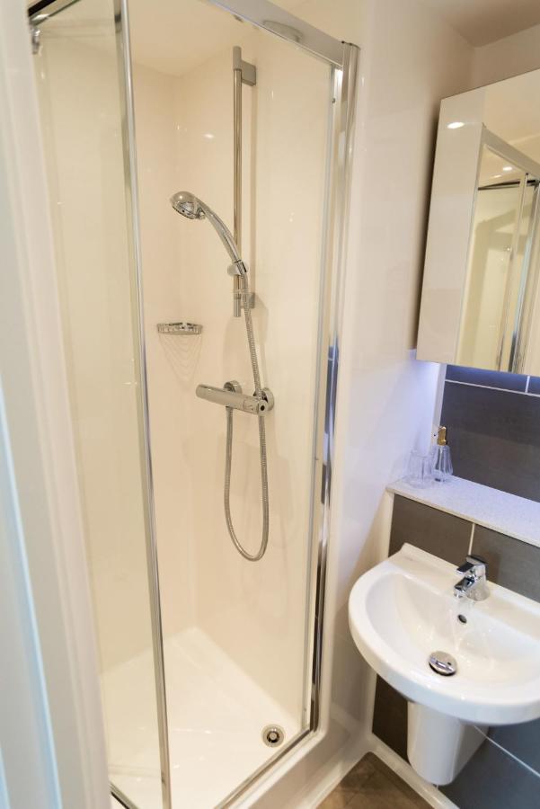 Chic Apartments And Studios At The Point In แอเบอร์ดีน ภายนอก รูปภาพ