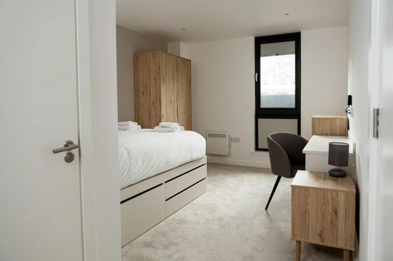 Chic Apartments And Studios At The Point In แอเบอร์ดีน ภายนอก รูปภาพ